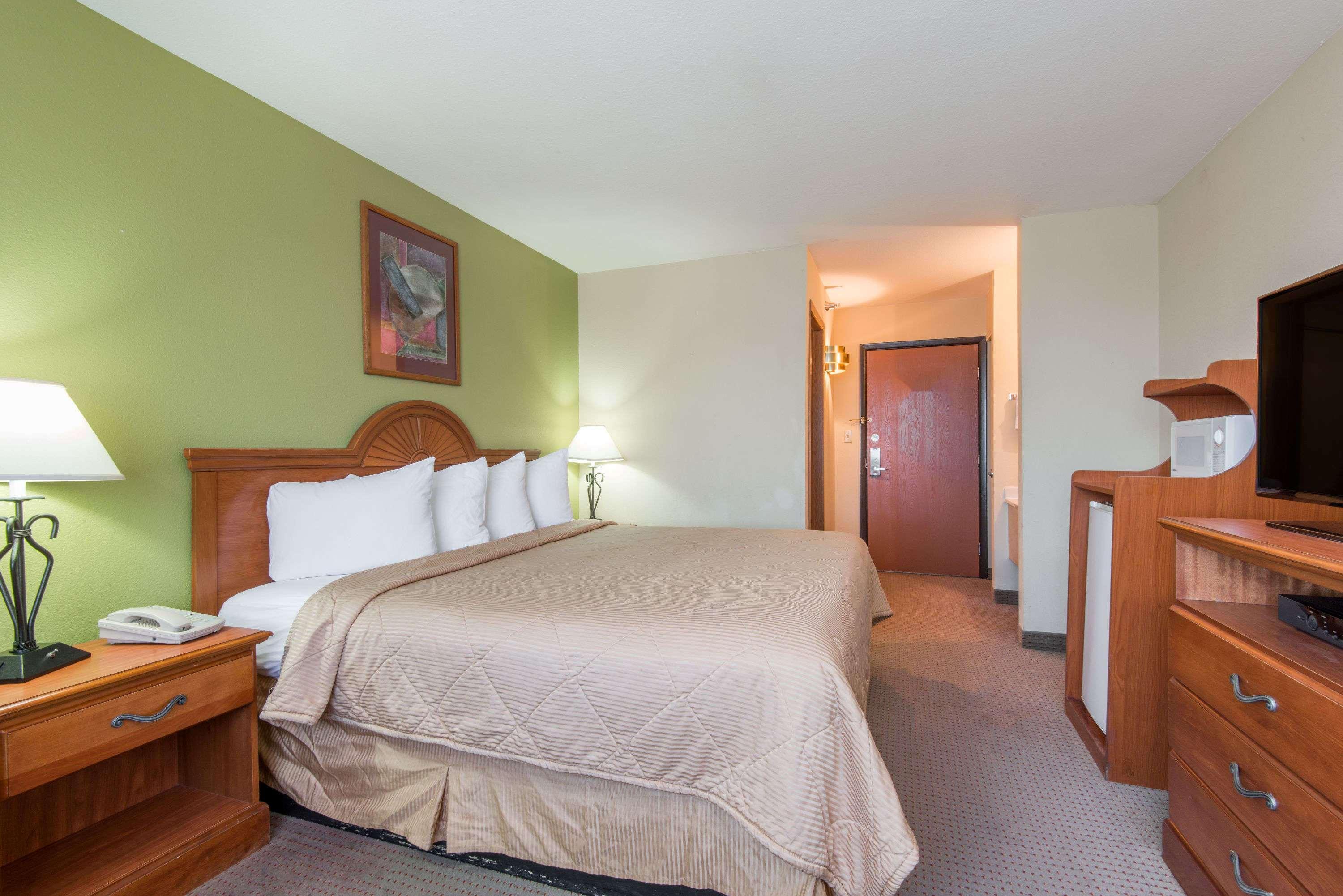 Knights Inn & Suites Gallup Εξωτερικό φωτογραφία