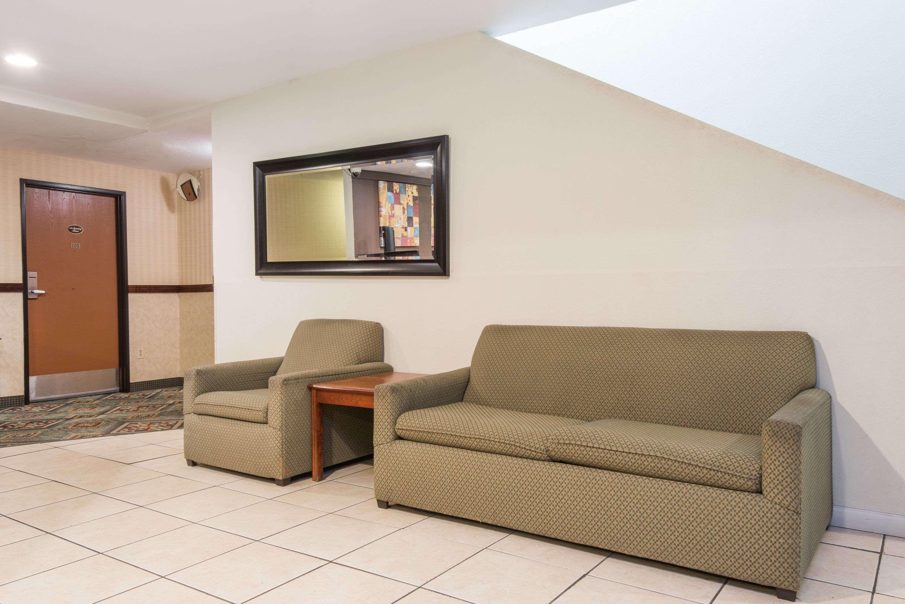 Knights Inn & Suites Gallup Εξωτερικό φωτογραφία